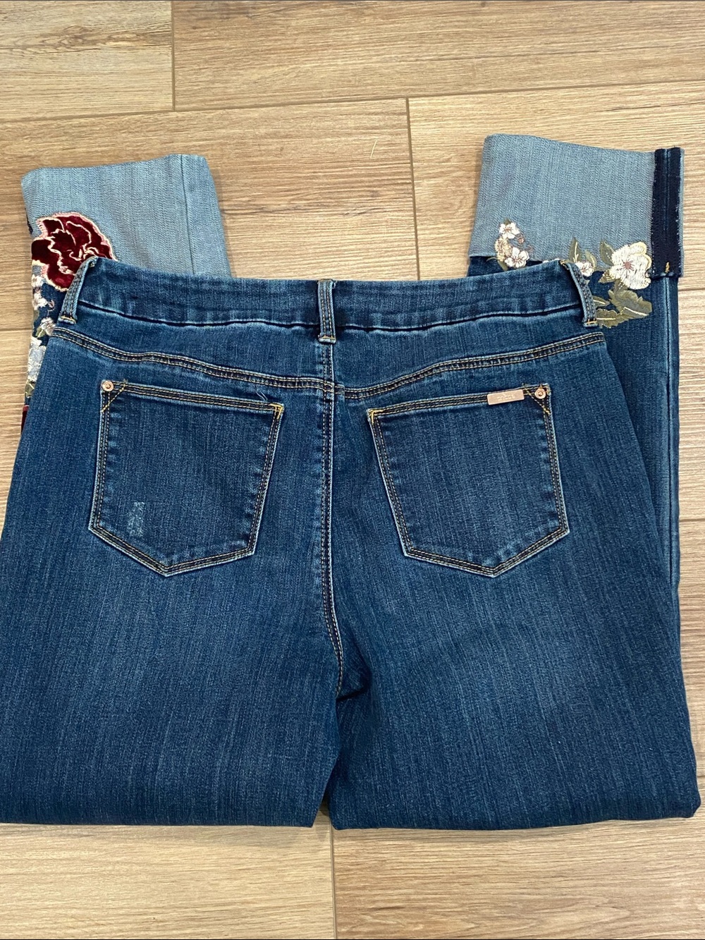 Chico’s So Slimming Girlfriend Ankle Embroidered Jeans - Picture 5 of 7